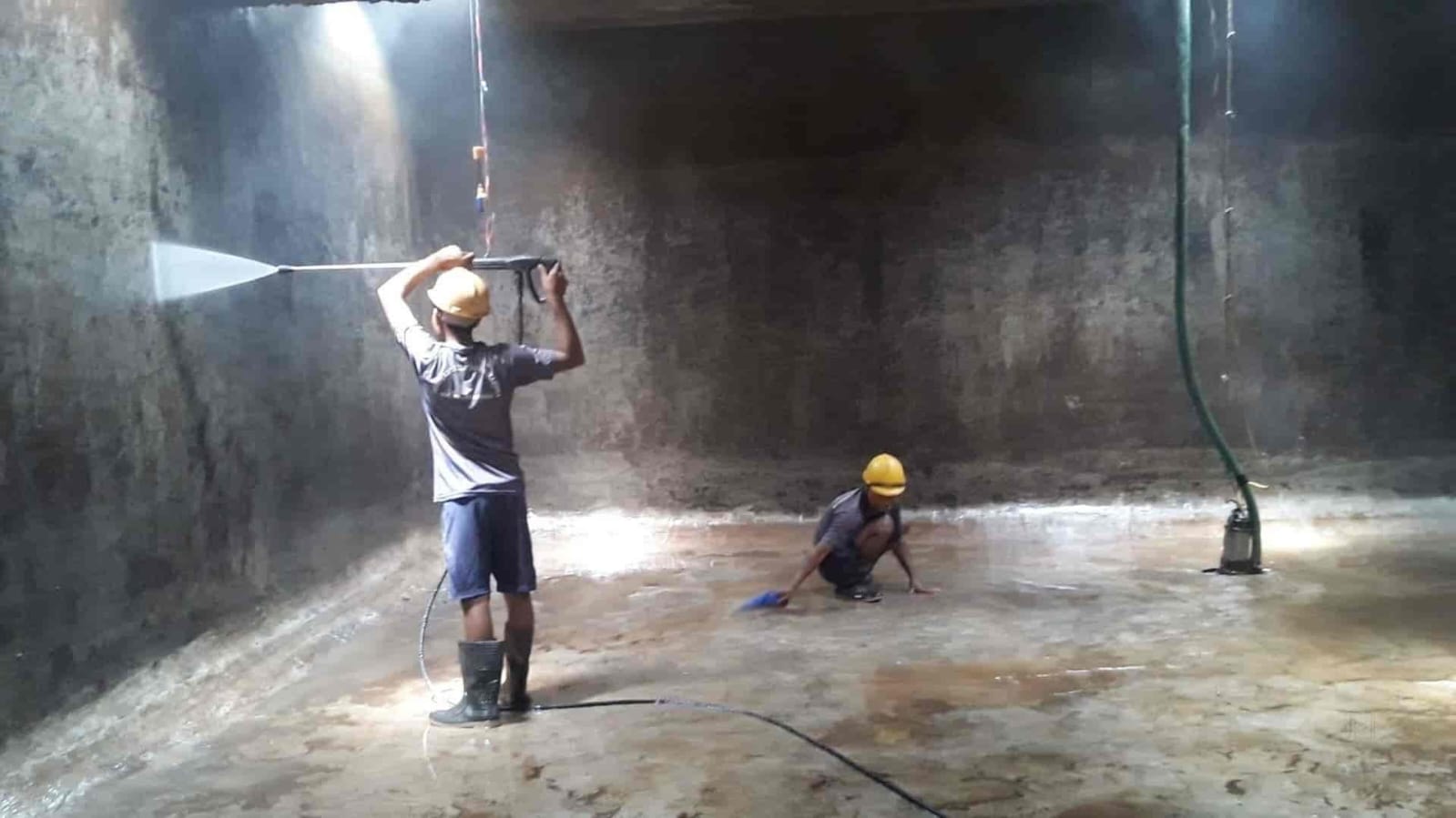 Overhead Tank Cleaning